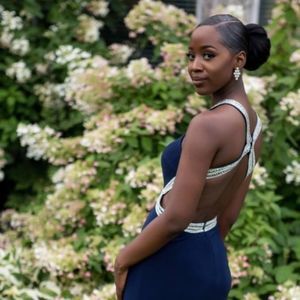 Meet your Posher, Betty star